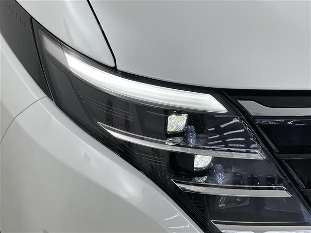 セレナ e-パワー ハイウェイスターV 登録済未使用車 純正12.3型型ナビ 全方位カメラ ETC2.0 プロパイロット BSM デジタルインナーミラー レーダークルーズコントロール レーンキープアシスト コーナーセンサー 衝突被害軽減(40枚目)