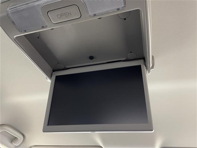 オデッセイ アブソルート・ホンダセンシング　禁煙　純正９型ナビ　Ｂカメラ　９型後席モニター　両側電動　ＥＴＣ　オットマン　Ｂｌｕｅｔｏｏｔｈ　ＴＶ　前後ドライブレコーダー　レーダークルーズコントロール　レーンキープアシスト　衝突軽減システム（4枚目）