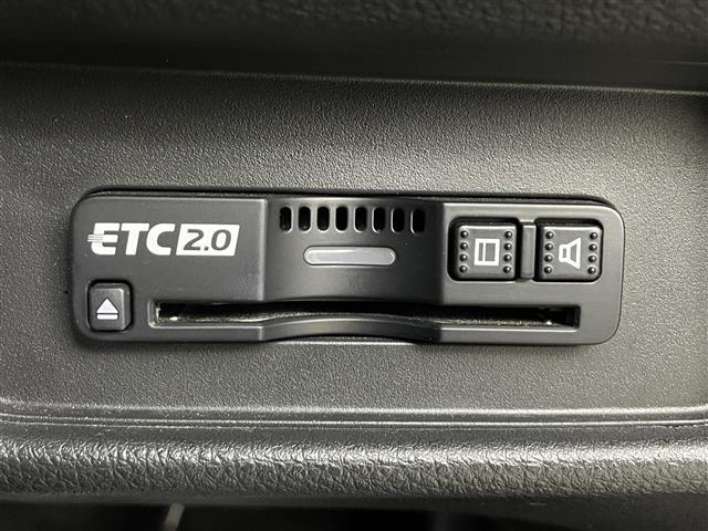 オデッセイ アブソルート・ホンダセンシング　禁煙　純正９型ナビ　Ｂカメラ　９型後席モニター　両側電動　ＥＴＣ　オットマン　Ｂｌｕｅｔｏｏｔｈ　ＴＶ　前後ドライブレコーダー　レーダークルーズコントロール　レーンキープアシスト　衝突軽減システム（6枚目）