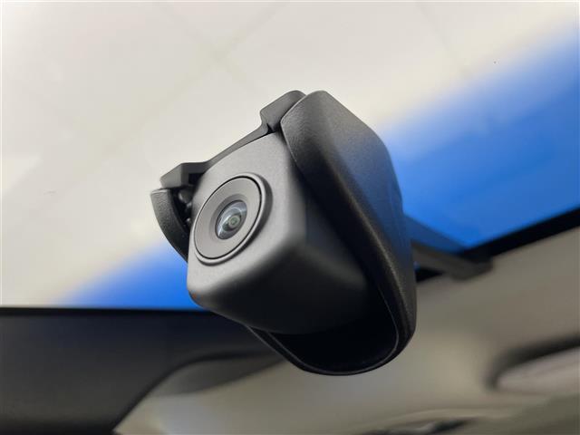 オデッセイ アブソルート・ホンダセンシング　禁煙　純正９型ナビ　Ｂカメラ　９型後席モニター　両側電動　ＥＴＣ　オットマン　Ｂｌｕｅｔｏｏｔｈ　ＴＶ　前後ドライブレコーダー　レーダークルーズコントロール　レーンキープアシスト　衝突軽減システム（7枚目）