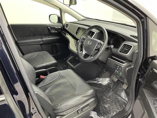 オデッセイ アブソルート・ホンダセンシング　禁煙　純正９型ナビ　Ｂカメラ　９型後席モニター　両側電動　ＥＴＣ　オットマン　Ｂｌｕｅｔｏｏｔｈ　ＴＶ　前後ドライブレコーダー　レーダークルーズコントロール　レーンキープアシスト　衝突軽減システム（22枚目）