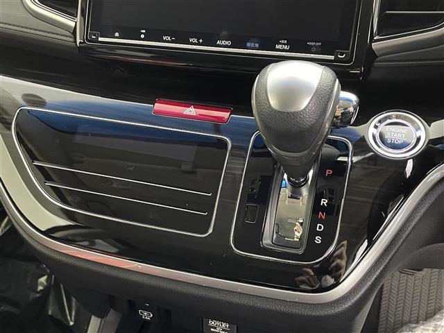 オデッセイ アブソルート・ホンダセンシング　禁煙　純正９型ナビ　Ｂカメラ　９型後席モニター　両側電動　ＥＴＣ　オットマン　Ｂｌｕｅｔｏｏｔｈ　ＴＶ　前後ドライブレコーダー　レーダークルーズコントロール　レーンキープアシスト　衝突軽減システム（41枚目）