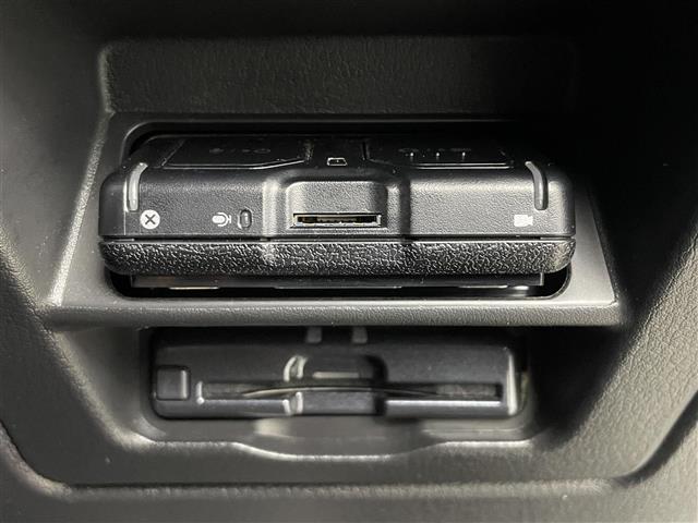 CX-30 XD プロアクティブ ツーリングセレクション 純正8.8型ナビ 360° 温シート BSM HUD ETC レーダークルーズコントロール コーナーセンサー レーンキープアシスト パワーシート スペアキー 前後ドライブレコーダー 禁煙車(6枚目)