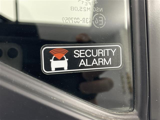 ミライース Ｌ　ＳＡＩＩＩ　１０ｔｈアニバーサリーエディション　純正ナビ　バックカメラ　ＴＶ　ＢＴ　衝突軽減　ＥＴＣ　コーナーセンサー　オートハイビーム　禁煙車　純正フロアマット　オートライト　スペアキー　アイドリングストップ　リモコンキー　盗難防止（11枚目）