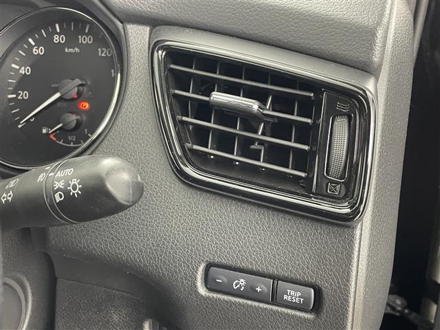 エクストレイル 20Xi プロパイロット 9型ナビ 360° 液晶ミラー シートヒーター ドライブレコーダー パワーバックドア BSM ETC コーナーセンサー オートハイビーム レーンキープアシスト 衝突軽減システム(29枚目)