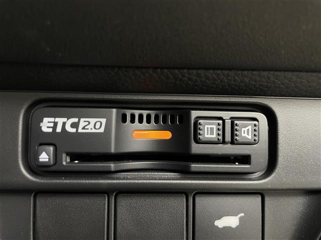 ZR-V e:HEV Z 純正9型ナビ BOSEサウンド レザーシート シートヒーター 全方位カメラ BSM LEDヘッドライト ビルトインETC2.0 前後ドライブレコーダー 追従走行 パワーシート ダウンヒルアシスト 禁煙(9枚目)