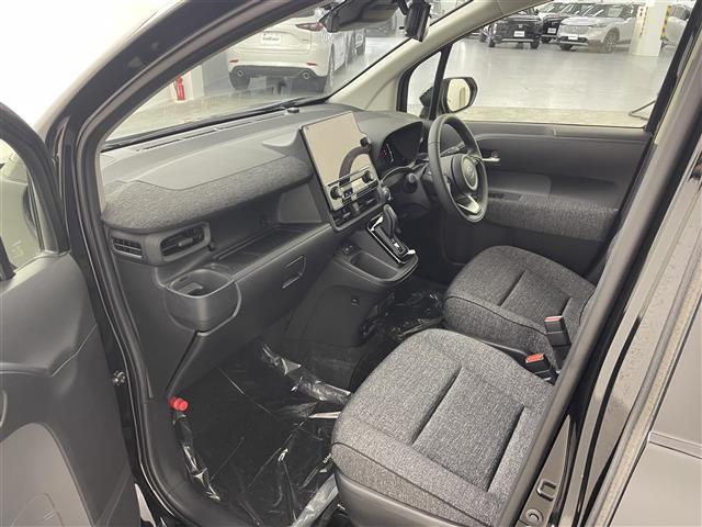 シエンタ ハイブリッドZ 禁煙 純正10.5型DA TV モデリスタ 全方位 BT ETC 前後ドライブレコーダー 衝突被害軽減 両側パワースライドドア 前後コーナーセンサー レーンキープアシスト LEDヘッドライト BSM(28枚目)