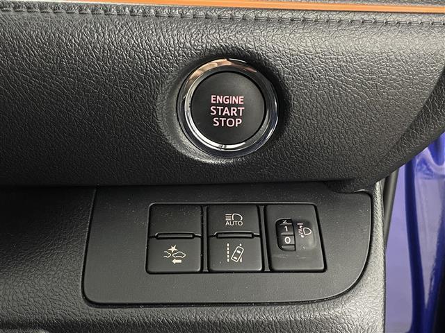 シエンタ G 禁煙 純正9型ナビ 両側電動 Bカメラ ETC LEDヘッドライト 前後ドライブレコーダー フルセグTV Bluetooth CD/DVD スマートキー 衝突被害軽減 純正フロアマット フルフラット(4枚目)