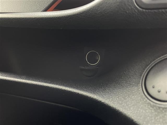 シエンタ G 禁煙 純正9型ナビ 両側電動 Bカメラ ETC LEDヘッドライト 前後ドライブレコーダー フルセグTV Bluetooth CD/DVD スマートキー 衝突被害軽減 純正フロアマット フルフラット(21枚目)