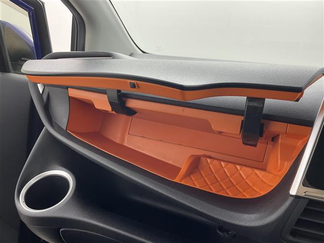 シエンタ G 禁煙 純正9型ナビ 両側電動 Bカメラ ETC LEDヘッドライト 前後ドライブレコーダー フルセグTV Bluetooth CD/DVD スマートキー 衝突被害軽減 純正フロアマット フルフラット(22枚目)