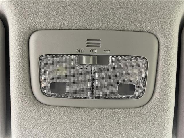 シエンタ G 禁煙 純正9型ナビ 両側電動 Bカメラ ETC LEDヘッドライト 前後ドライブレコーダー フルセグTV Bluetooth CD/DVD スマートキー 衝突被害軽減 純正フロアマット フルフラット(24枚目)