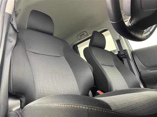 シエンタ G 禁煙 純正9型ナビ 両側電動 Bカメラ ETC LEDヘッドライト 前後ドライブレコーダー フルセグTV Bluetooth CD/DVD スマートキー 衝突被害軽減 純正フロアマット フルフラット(27枚目)