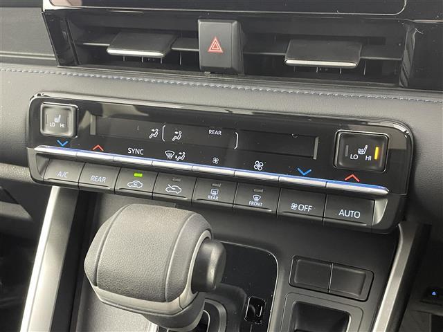 ヴォクシー S-Z 禁煙 純正10.5型ナビ 14.1型後席 両側 ETC ハーフレザー シートヒーター 前後ドライブレコーダー BSM RCTA アダプティブヘッドライト フルセグTV BT LEDヘッドライト(7枚目)