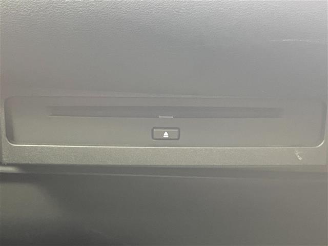 ヴォクシー S-Z 禁煙 純正10.5型ナビ 14.1型後席 両側 ETC ハーフレザー シートヒーター 前後ドライブレコーダー BSM RCTA アダプティブヘッドライト フルセグTV BT LEDヘッドライト(8枚目)