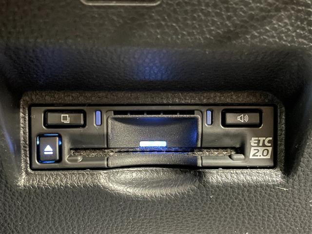 ヴォクシー S-Z 禁煙 純正10.5型ナビ 14.1型後席 両側 ETC ハーフレザー シートヒーター 前後ドライブレコーダー BSM RCTA アダプティブヘッドライト フルセグTV BT LEDヘッドライト(9枚目)