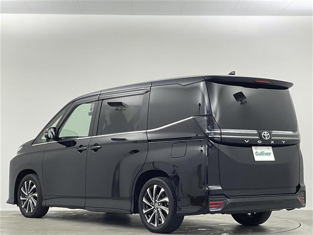 ヴォクシー S-Z 禁煙 純正10.5型ナビ 14.1型後席 両側 ETC ハーフレザー シートヒーター 前後ドライブレコーダー BSM RCTA アダプティブヘッドライト フルセグTV BT LEDヘッドライト(17枚目)