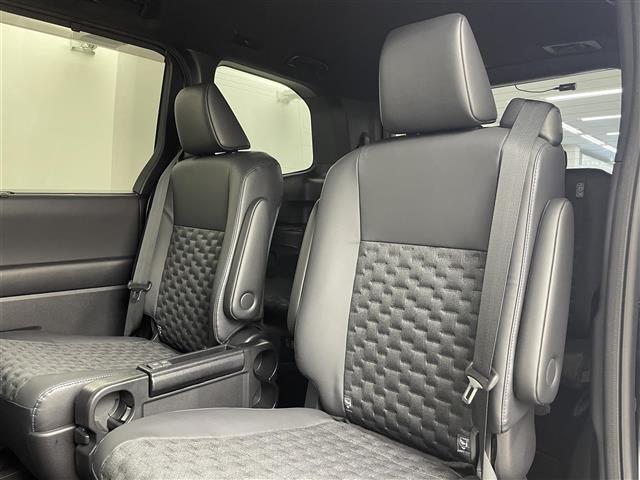 ヴォクシー S-Z 禁煙 純正10.5型ナビ 14.1型後席 両側 ETC ハーフレザー シートヒーター 前後ドライブレコーダー BSM RCTA アダプティブヘッドライト フルセグTV BT LEDヘッドライト(34枚目)