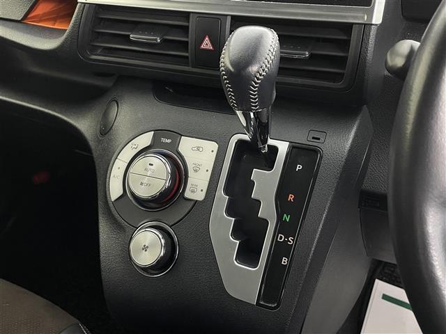 シエンタ G クエロ 禁煙 純正ナビ Bカメラ 温シート 両側電動 オートハイビーム コーナーセンサー レーンキープアシスト 衝突軽減システム ハーフレザーシート Bluetooth ETC2.0 純正フロアマット(36枚目)