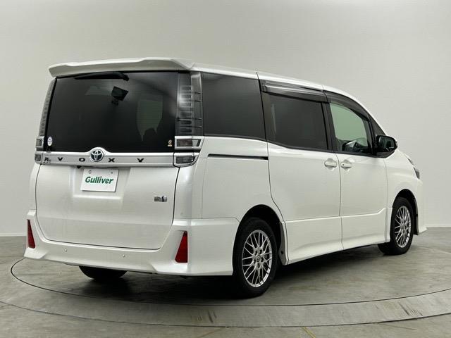 ヴォクシー ハイブリッドZS 純8型ナビ 温シート 両側電動 後席モニター クルーズコントロール 衝突軽減システム コーナーセンサー オートハイビーム レーンキープアシスト スペアキー 禁煙車 Bluetooth フルセグ(19枚目)