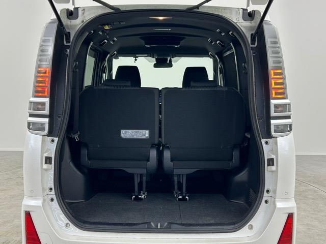 ヴォクシー ハイブリッドZS 純8型ナビ 温シート 両側電動 後席モニター クルーズコントロール 衝突軽減システム コーナーセンサー オートハイビーム レーンキープアシスト スペアキー 禁煙車 Bluetooth フルセグ(27枚目)
