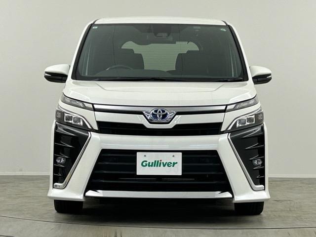 ヴォクシー ハイブリッドZS 純8型ナビ 温シート 両側電動 後席モニター クルーズコントロール 衝突軽減システム コーナーセンサー オートハイビーム レーンキープアシスト スペアキー 禁煙車 Bluetooth フルセグ(39枚目)