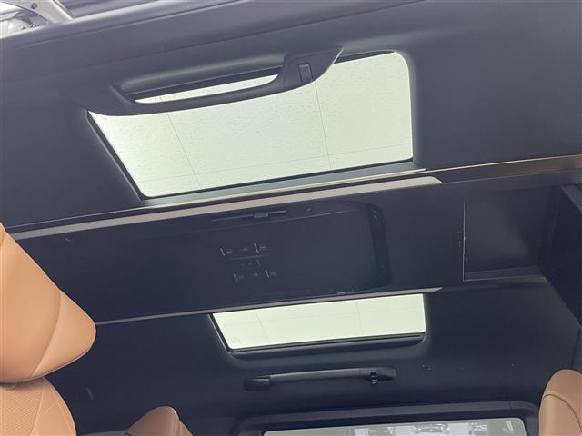 ヴェルファイアハイブリッド Z プレミア ムーンルーフ 後席モニター 茶革 360° BSM 純正14型ナビ 両側電動 オットマン 温シート ベンチレーション デジタルインナーミラー HUD スペアタイヤ アドバンストパーク ETC 禁煙(5枚目)