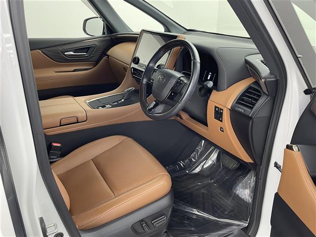 ヴェルファイアハイブリッド Z プレミア ムーンルーフ 後席モニター 茶革 360° BSM 純正14型ナビ 両側電動 オットマン 温シート ベンチレーション デジタルインナーミラー HUD スペアタイヤ アドバンストパーク ETC 禁煙(25枚目)