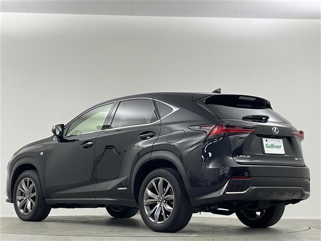 NX NX300h Fスポーツ 禁煙 360° 電動格納 冷シート BSM HUD ETC シートヒーター ドライブレコーダー オートハイビーム コーナーセンサー レーダークルーズコントロール レザーシート 純正ナビ BT DVD(17枚目)