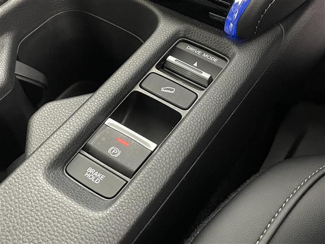 ヴェゼル e:HEV Z 禁煙 純正9型ナビ Bカメラ 温シート BSM ETC 前後ドライブレコーダー Bluetooth LEDヘッドライト ダウンヒルアシスト ホンダセンシング MTモード付AT CD/DVD フルセグ(26枚目)