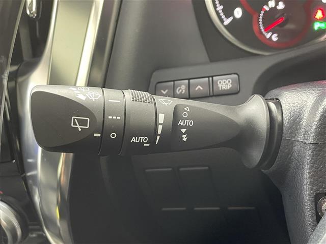 アルファード 2.5S Cパッケージ サンルーフ 12.8型後席 ALPINE11型ナビTV 温シート エアシート 両側電動スライドドア Bカメラ パワーシート パワーバックドア 三眼LEDヘッドライト 追従走行 ETC BT 禁煙(17枚目)