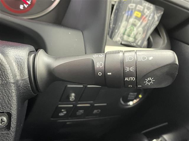 アルファード 2.5S Cパッケージ サンルーフ 12.8型後席 ALPINE11型ナビTV 温シート エアシート 両側電動スライドドア Bカメラ パワーシート パワーバックドア 三眼LEDヘッドライト 追従走行 ETC BT 禁煙(18枚目)