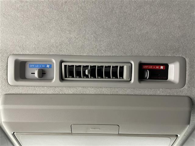 ハイエースワゴン ＧＬ　禁煙　モデリスタエアロ　後席　全方位　ＬＥＤ　純正ナビ　ビルトインＥＴＣ　ドライブレコーダー　フルセグＴＶ　パワースライドドア　スマートキー　ＭＴモード付ＡＴ　衝突被害軽減（25枚目）