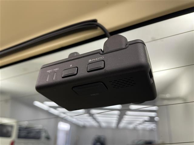 安心の全車保証付き！（※部分保証、国産車は納車後３ヶ月、輸入車は納車後１ヶ月の保証期間となります）。その他長期保証（有償）もご用意しております！※長期保証を付帯できる車両には条件がございます。