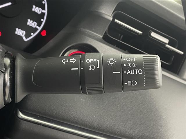 ヴェゼル e:HEV Z 禁煙 純正9型DA 温シートBカメラ BSM LED ビルトインETC2.0 フルセグTV パワーバックドア Bluetooth USB端子 ダウンヒルアシスト スマートキー 衝突被害軽減(13枚目)