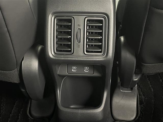 ヴェゼル e:HEV Z 禁煙 純正9型DA 温シートBカメラ BSM LED ビルトインETC2.0 フルセグTV パワーバックドア Bluetooth USB端子 ダウンヒルアシスト スマートキー 衝突被害軽減(24枚目)