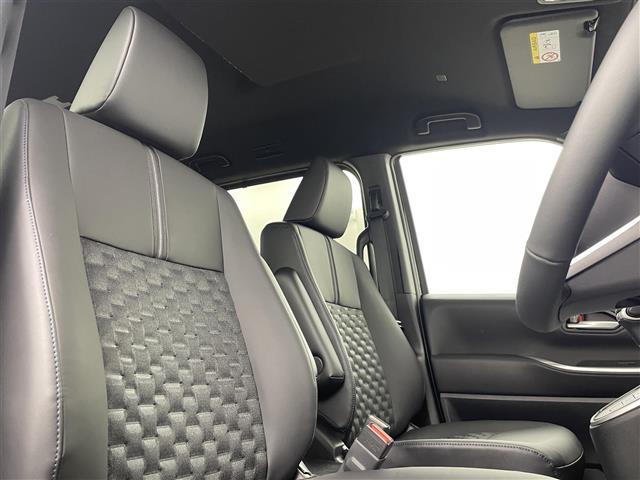 ヴォクシー ハイブリッドS-Z 純正10.5型ナビ 電動ステップ 快適利便 BSM 電動リアゲート シートヒーター AC100V電源 オットマン 両側電動 バックカメラ オートハイビーム ETC コーナーセンサー コネクトナビ(22枚目)