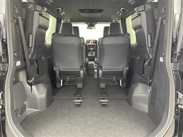 ヴォクシー ハイブリッドS-Z 純正10.5型ナビ 電動ステップ 快適利便 BSM 電動リアゲート シートヒーター AC100V電源 オットマン 両側電動 バックカメラ オートハイビーム ETC コーナーセンサー コネクトナビ(31枚目)