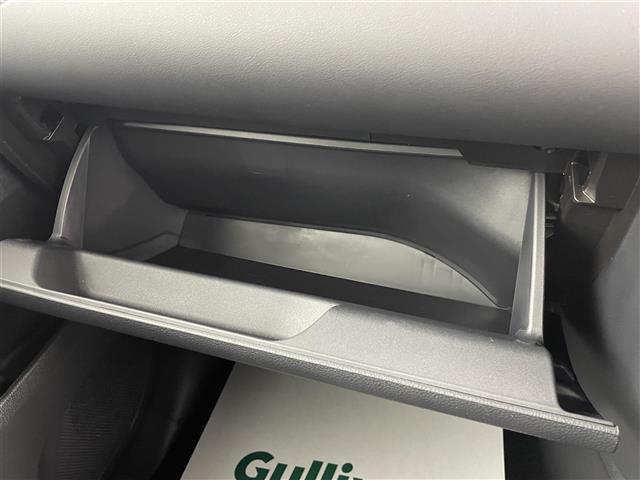 ヴォクシー ハイブリッドS-Z 純正10.5型ナビ 電動ステップ 快適利便 BSM 電動リアゲート シートヒーター AC100V電源 オットマン 両側電動 バックカメラ オートハイビーム ETC コーナーセンサー コネクトナビ(36枚目)