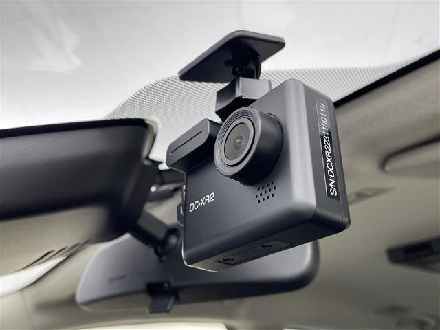 セレナ ｅ－パワー　ハイウェイスターＶ　純正ナビ　Ｂカメラ　後席モニター　ＢＳＭ　ＥＴＣ　レーンキープアシスト　両側パワースライドドア　オートハイビーム　コーナーセンサー　衝突軽減システム　レーダークルーズコントロール　Ｂｌｕｅｔｏｏｔｈ（8枚目）