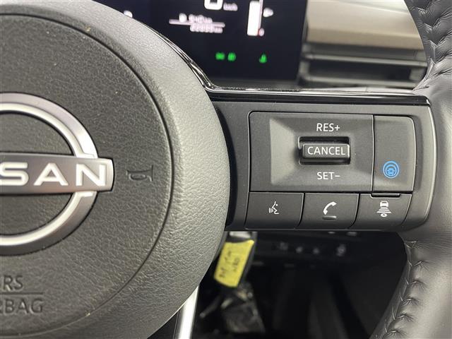 セレナ ｅ－パワー　ハイウェイスターＶ　純正ナビ　Ｂカメラ　後席モニター　ＢＳＭ　ＥＴＣ　レーンキープアシスト　両側パワースライドドア　オートハイビーム　コーナーセンサー　衝突軽減システム　レーダークルーズコントロール　Ｂｌｕｅｔｏｏｔｈ（13枚目）