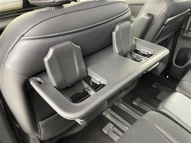 セレナ ｅ－パワー　ハイウェイスターＶ　純正ナビ　Ｂカメラ　後席モニター　ＢＳＭ　ＥＴＣ　レーンキープアシスト　両側パワースライドドア　オートハイビーム　コーナーセンサー　衝突軽減システム　レーダークルーズコントロール　Ｂｌｕｅｔｏｏｔｈ（34枚目）