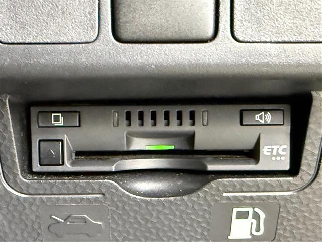 ルーミー カスタムＧ　純正８型ＤＡ　全方位　温シート　両側電動　ＥＴＣ　オートハイビーム　コーナーセンサー　レーダークルーズコントロール　レーンキープアシスト　衝突軽減システム　純正１４インチホイール　スペアキー（7枚目）