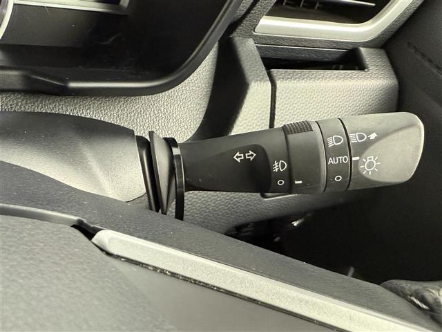 ルーミー カスタムＧ　純正８型ＤＡ　全方位　温シート　両側電動　ＥＴＣ　オートハイビーム　コーナーセンサー　レーダークルーズコントロール　レーンキープアシスト　衝突軽減システム　純正１４インチホイール　スペアキー（15枚目）