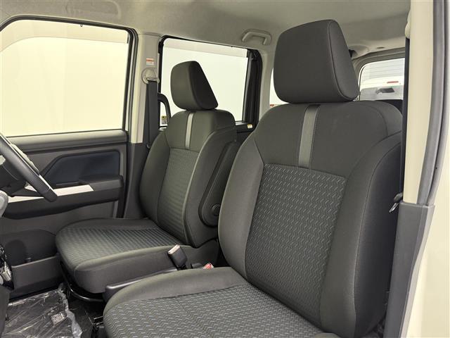 ルーミー カスタムＧ　純正８型ＤＡ　全方位　温シート　両側電動　ＥＴＣ　オートハイビーム　コーナーセンサー　レーダークルーズコントロール　レーンキープアシスト　衝突軽減システム　純正１４インチホイール　スペアキー（23枚目）