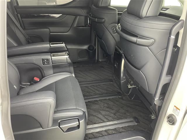 アルファード 2.5S Cパッケージ モデリスタ サンルーフ 後席モニタ DVD ETC 3眼LED 純正9型DA コネクトナビ Bカメラ 両側電動 ドライブレコーダー 温シート ベンチレ―ション 電動リアゲート 電動シート(31枚目)