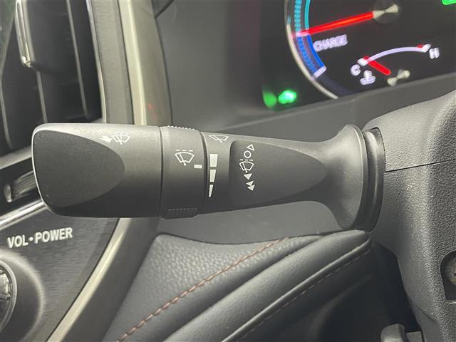 クラウンハイブリッド アスリートS 禁煙 純正8型ナビ 温冷シート Bカメラ 黒革 LEDヘッドライト ビルトインETC 前後ドライブレコーダー パワーシート クルーズコントロール オートハイビーム MTモード付 フルセグ BT USB(13枚目)