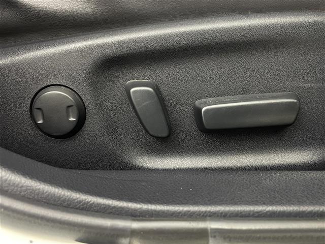 クラウンハイブリッド アスリートS 禁煙 純正8型ナビ 温冷シート Bカメラ 黒革 LEDヘッドライト ビルトインETC 前後ドライブレコーダー パワーシート クルーズコントロール オートハイビーム MTモード付 フルセグ BT USB(21枚目)