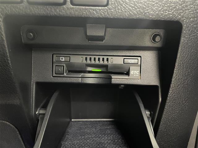 ヴェルファイア 2.5Z Gエディション 禁煙 後席モニタ 純正10型ナビ 両側電動 Bカメラ 温冷シート LEDヘッドライト ビルトインETC 前後ドライブレコーダー フルセグ BT パワーシート 電動リアゲート 追従走行 ワイヤレス充電(8枚目)