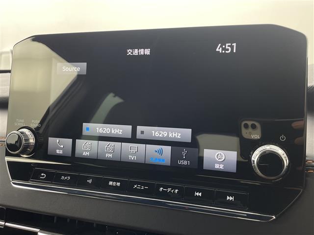 アウトランダーＰＨＥＶ Ｐ　パノラマルーフ　純正９型ナビ　３６０°　ＢＯＳＥ　ブラインドスポットモニター　ヘッドアップディスプレイ　１００Ｖ電源　シートヒーター　ワイヤレス充電　ステアリングヒーター　ランバーサポート　スペアキー（8枚目）