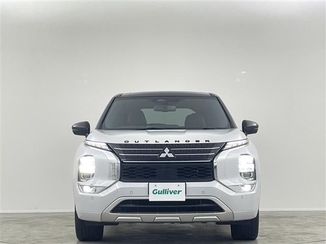 アウトランダーＰＨＥＶ Ｐ　パノラマルーフ　純正９型ナビ　３６０°　ＢＯＳＥ　ブラインドスポットモニター　ヘッドアップディスプレイ　１００Ｖ電源　シートヒーター　ワイヤレス充電　ステアリングヒーター　ランバーサポート　スペアキー（40枚目）